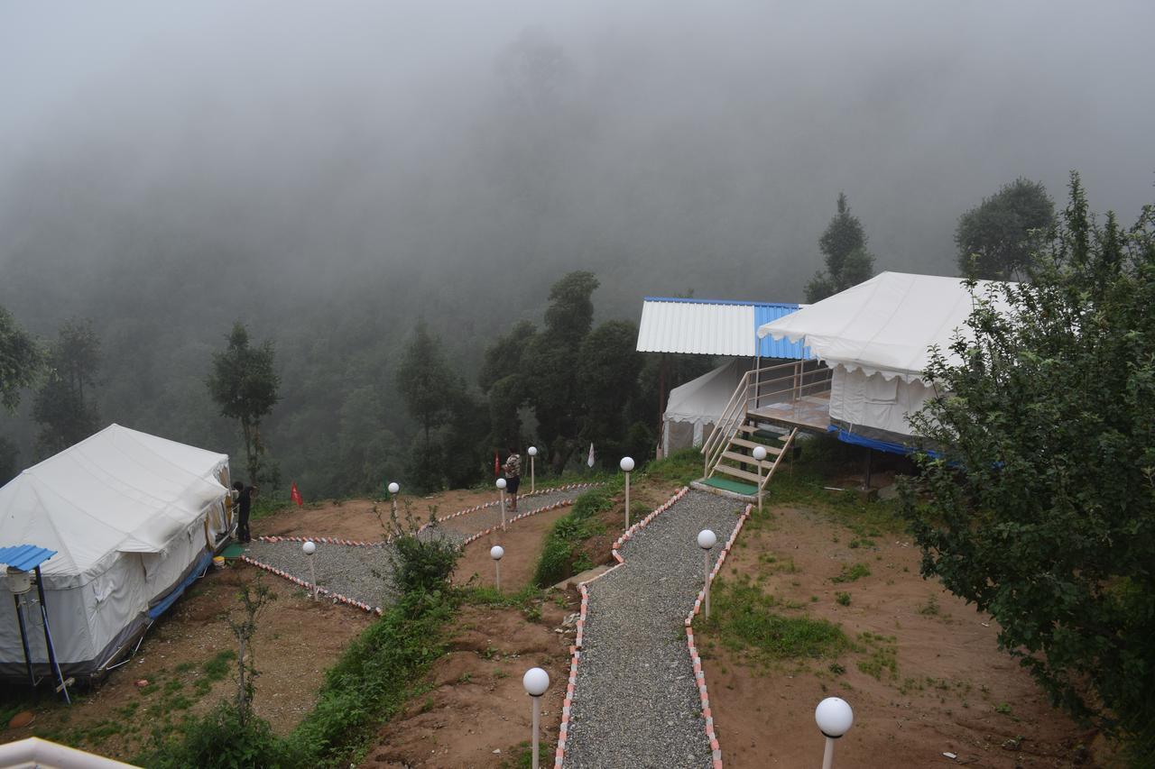 Ghughuti Resort ムスーリー エクステリア 写真