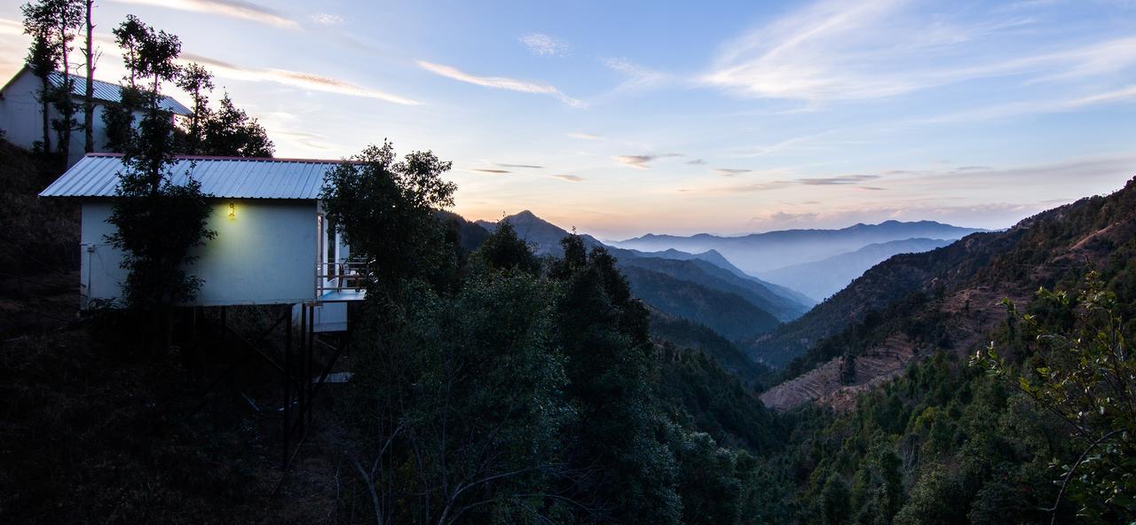 Ghughuti Resort ムスーリー エクステリア 写真